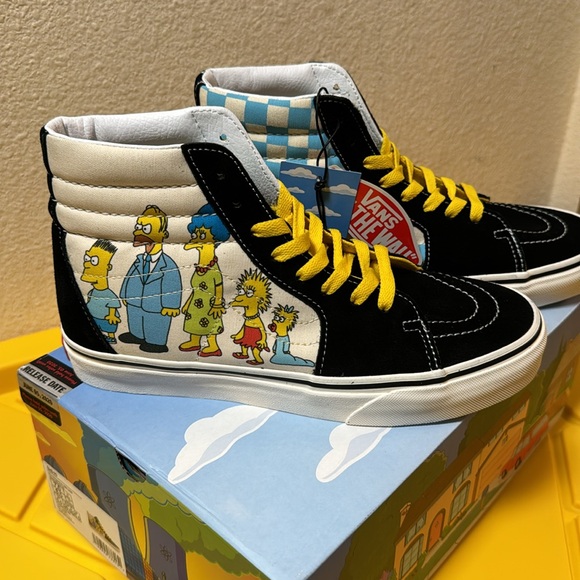 Vans x Simpsons Sk8-Hi - Picture 2 of 9